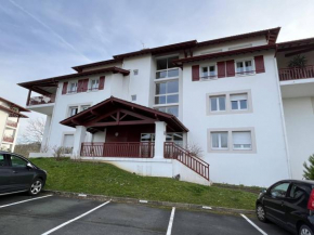 Appartement T2 avec Terrasse Sud et Parking à Cambo-les-Bains - FR-1-495-118